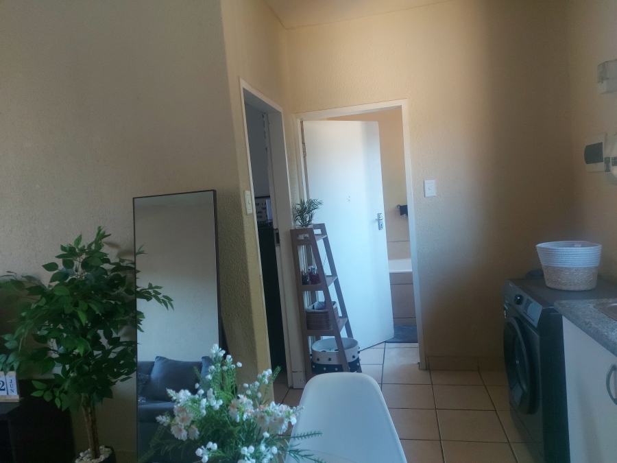 1 Bedroom Property for Sale in Rustenburg Central North West